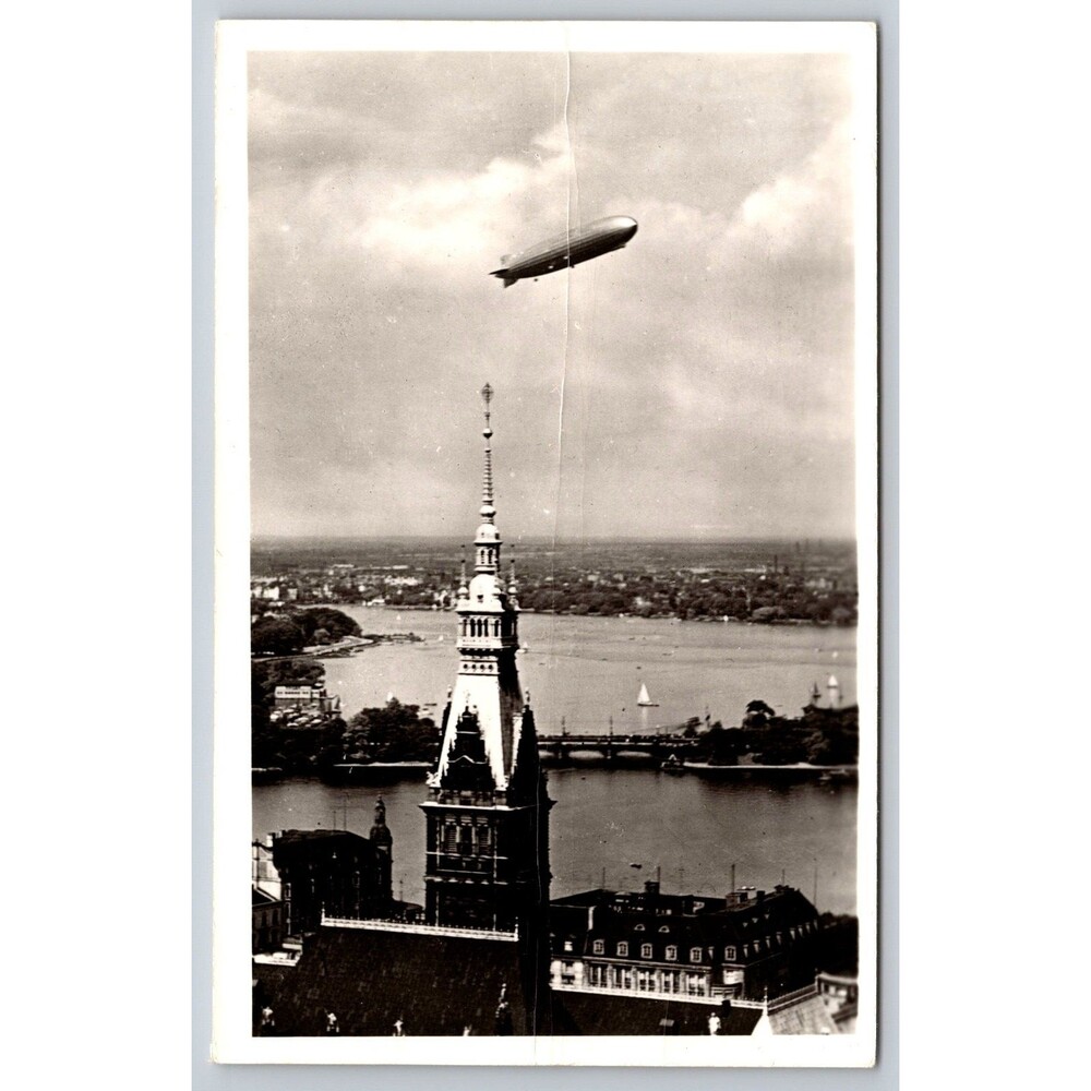 Original Vintage Photo: LZ 127 Graf Zeppelin Flying Over Hamburg Rathaus Germany